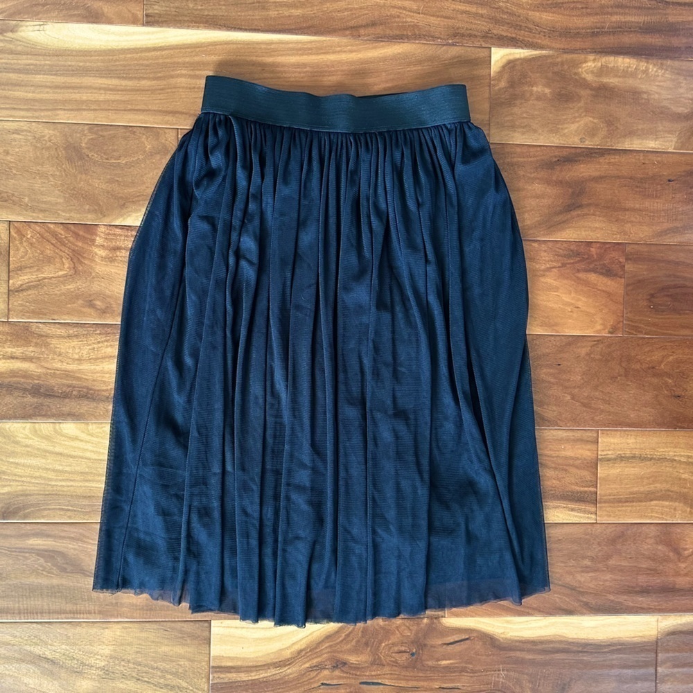 Janet Chung Black Layered Flirty Skirt size Medium